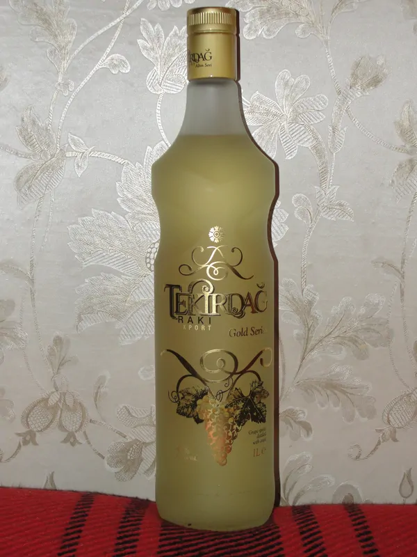Текирдаг Голд 70 cl – Mesken Loca